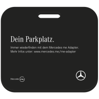 Schwarzes Sitzkissen mit Werbeaufdruck von Mercedes Benz für den Mercedes me Adapter